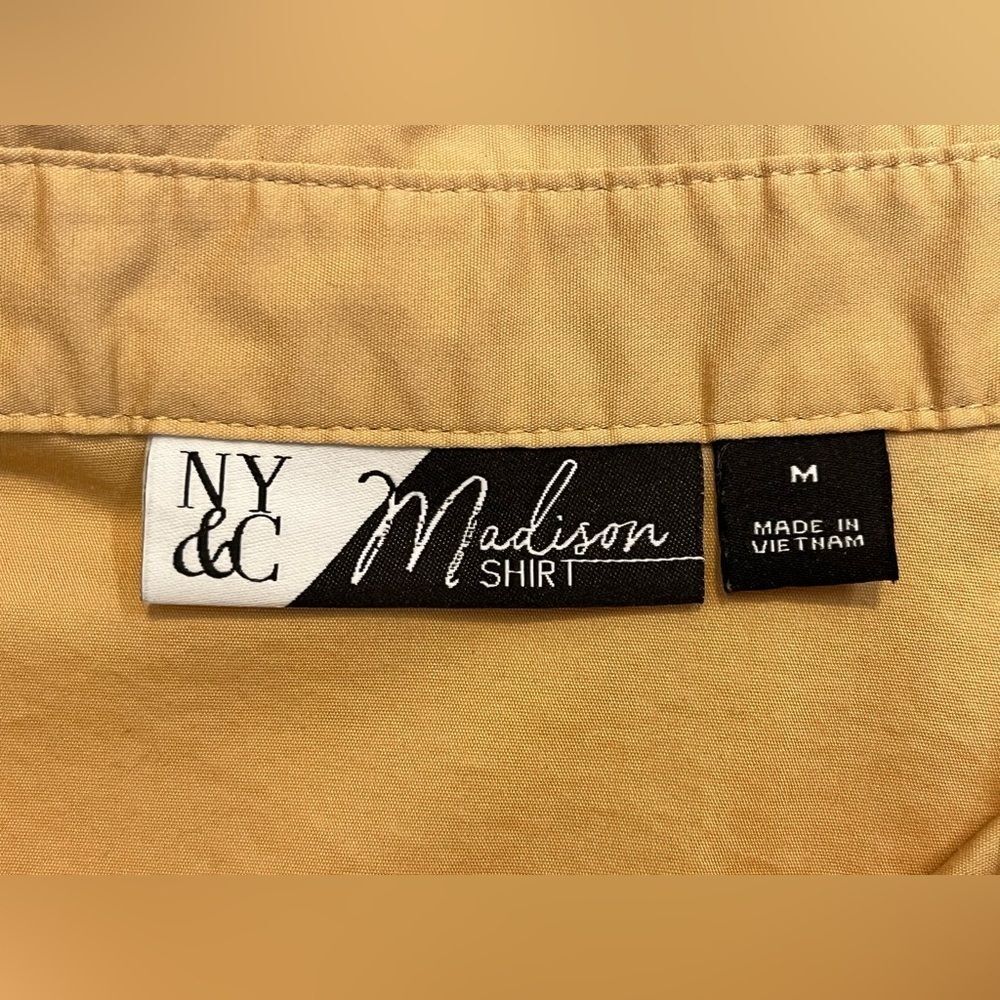 New York & Company Madison Shirt Tan Button-Up Short-Sleeve Women’s Size Medium - Picture 5 of 16